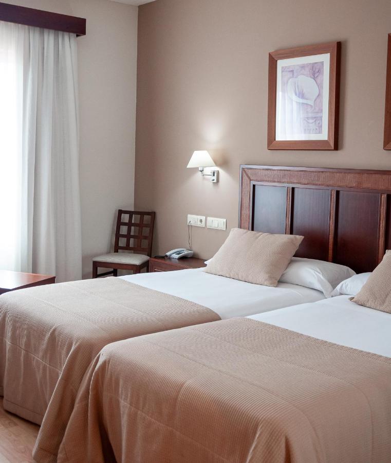 Arva Santiago Leon Hotel Buitenkant foto