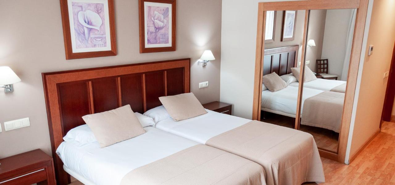 Arva Santiago Leon Hotel Buitenkant foto