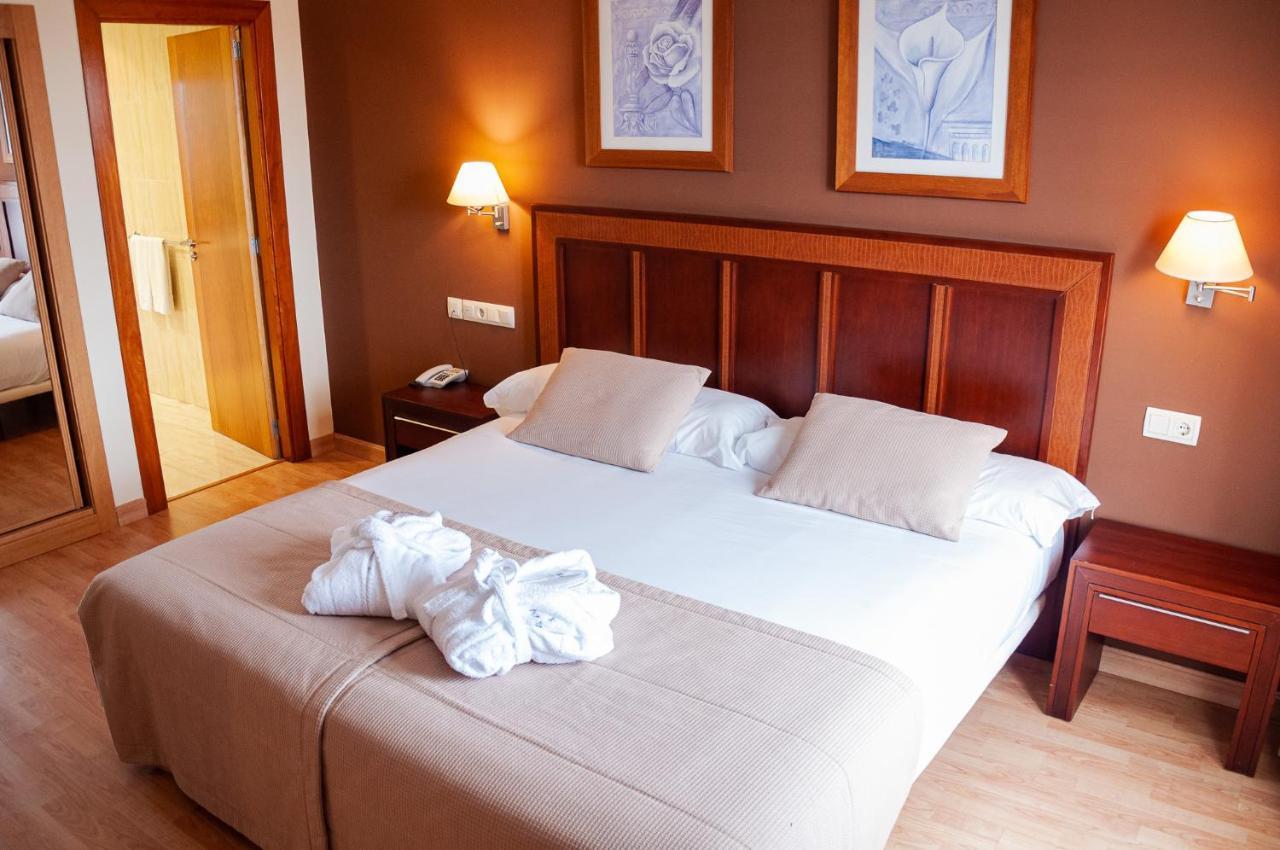 Arva Santiago Leon Hotel Buitenkant foto